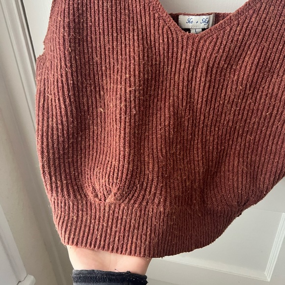 She + Sky Rust Knit Crop Top - Picture 3 of 5